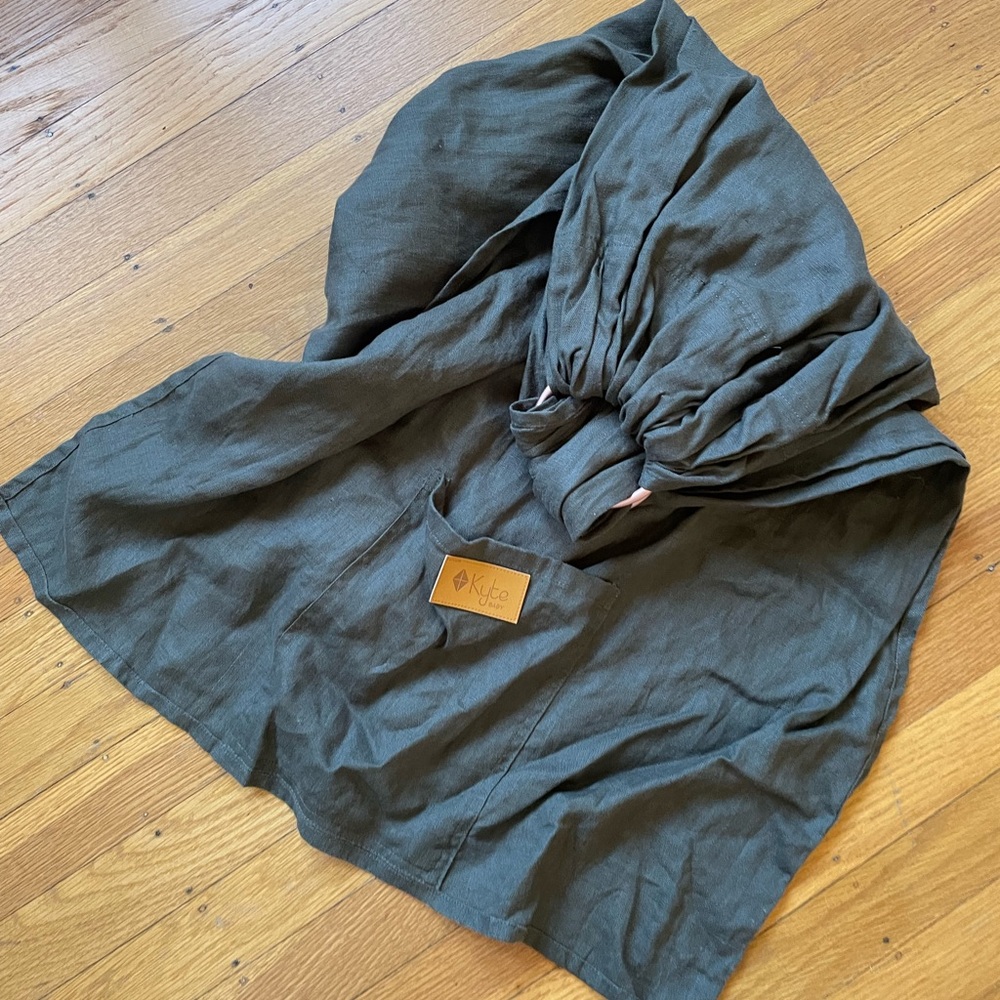 Kyte Baby - Olive Green Ring Sling with Rose Gold rings